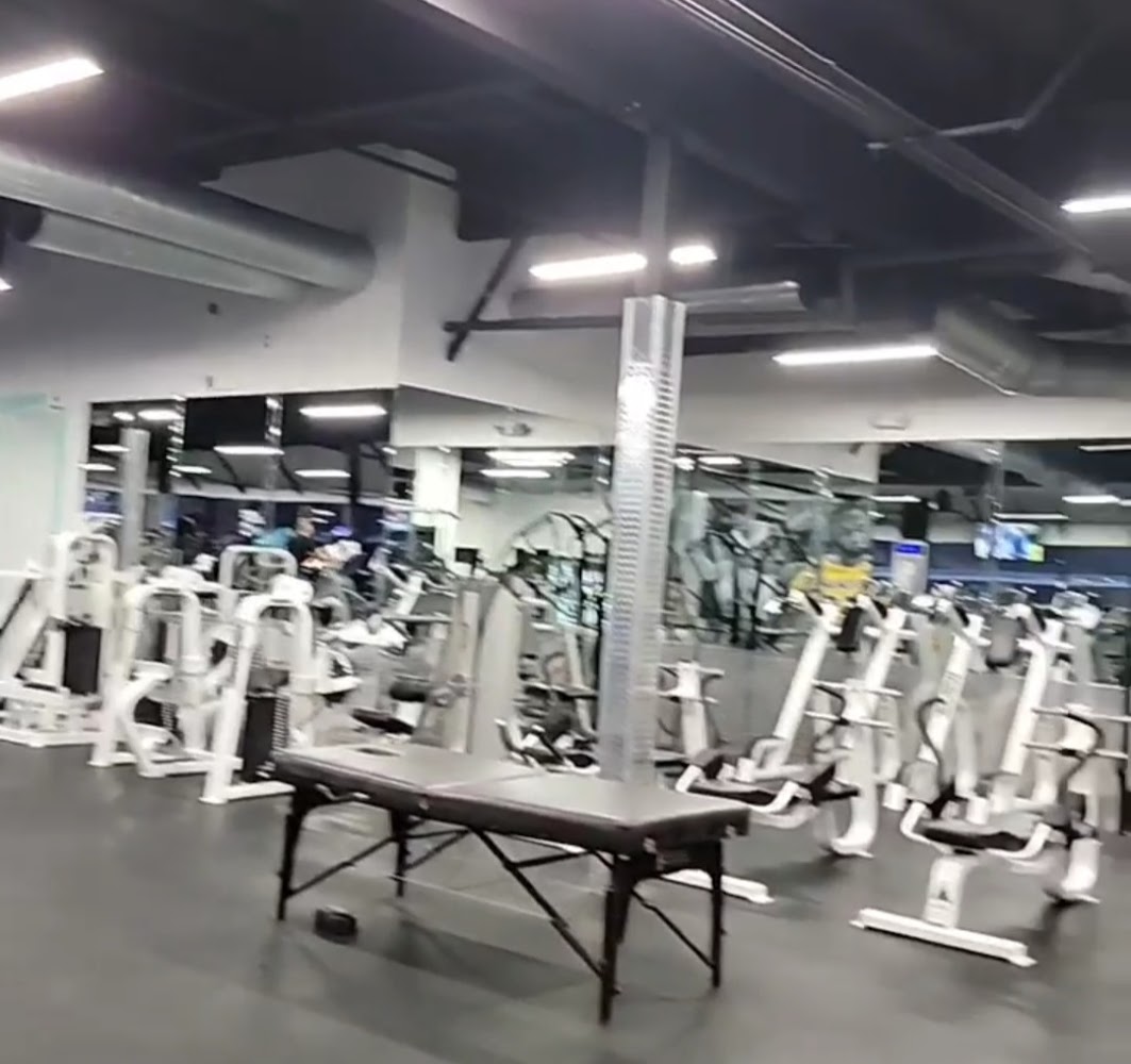 Flex Gym Woodland Hills, PMA photo 1