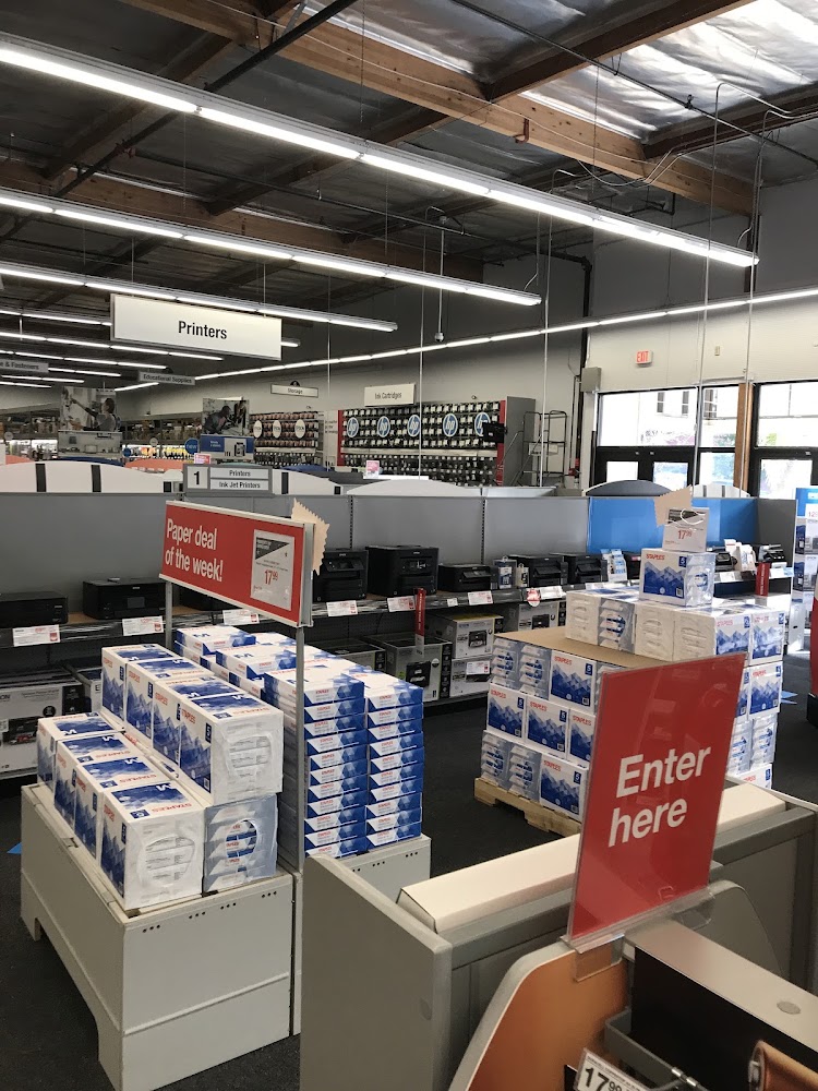 Staples photo 4