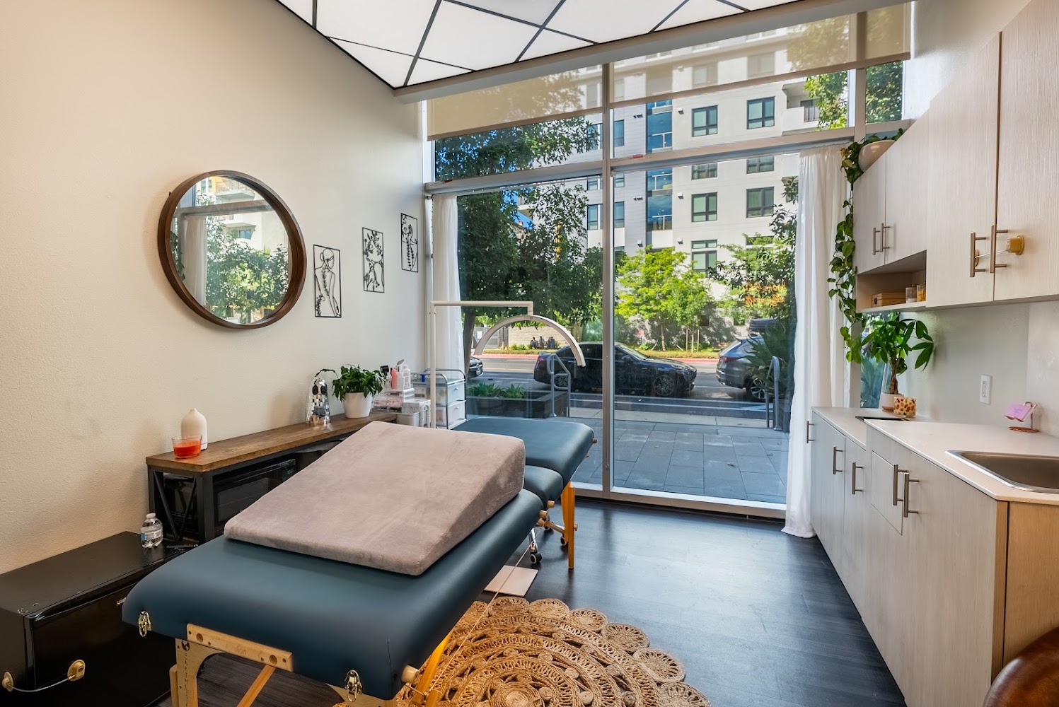 My Salon Suite of Woodland Hills in Woodland Hills — photo 4