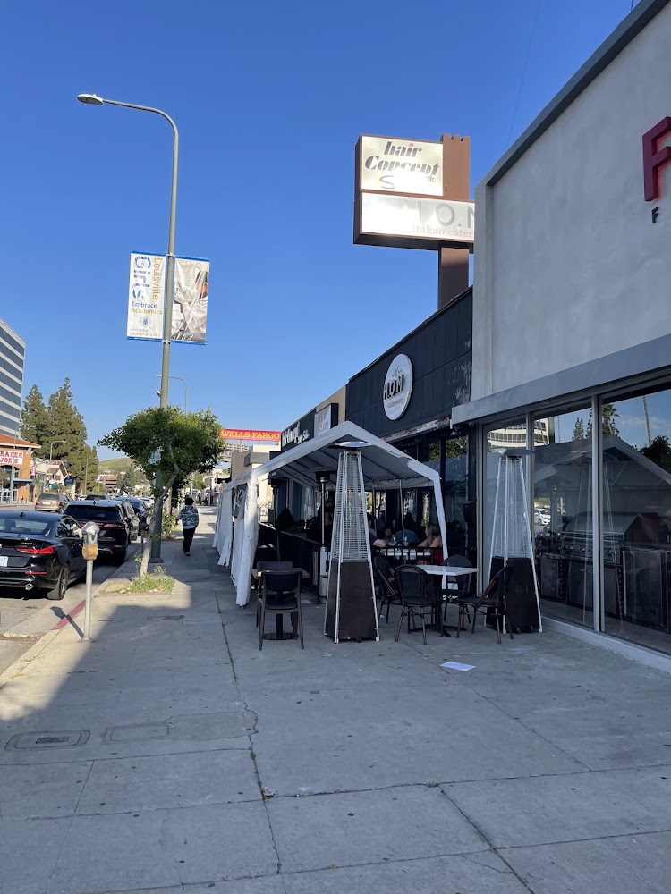 HOM Italian Eatery photo 1