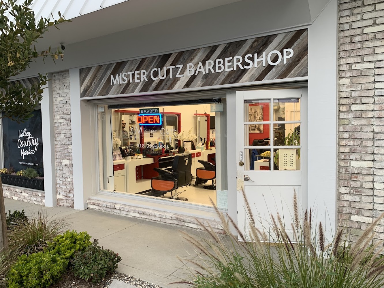 Mister Cutz Barbershop photo 2