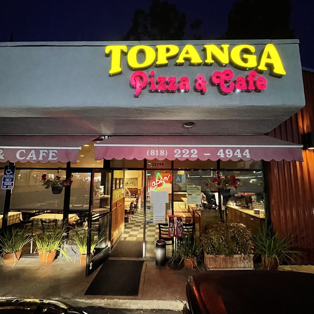 Topanga Pizza photo 1