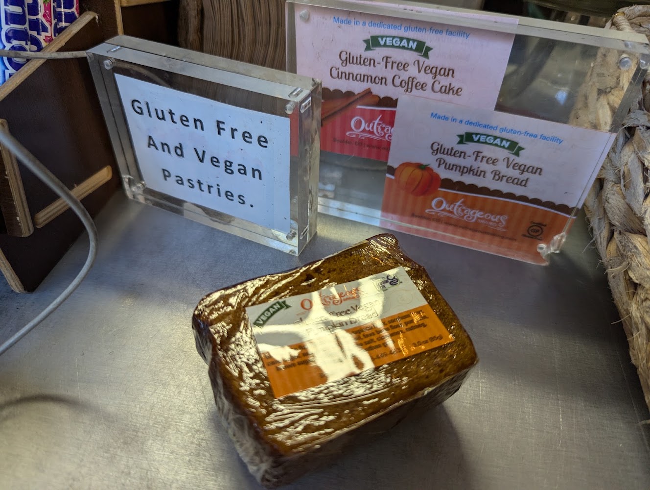 Lorelle's Coffee Shop in Woodland Hills