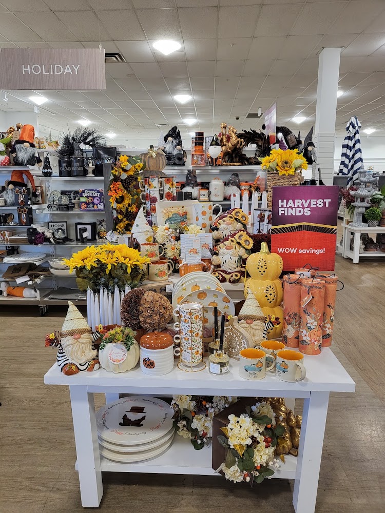 HomeGoods photo 3