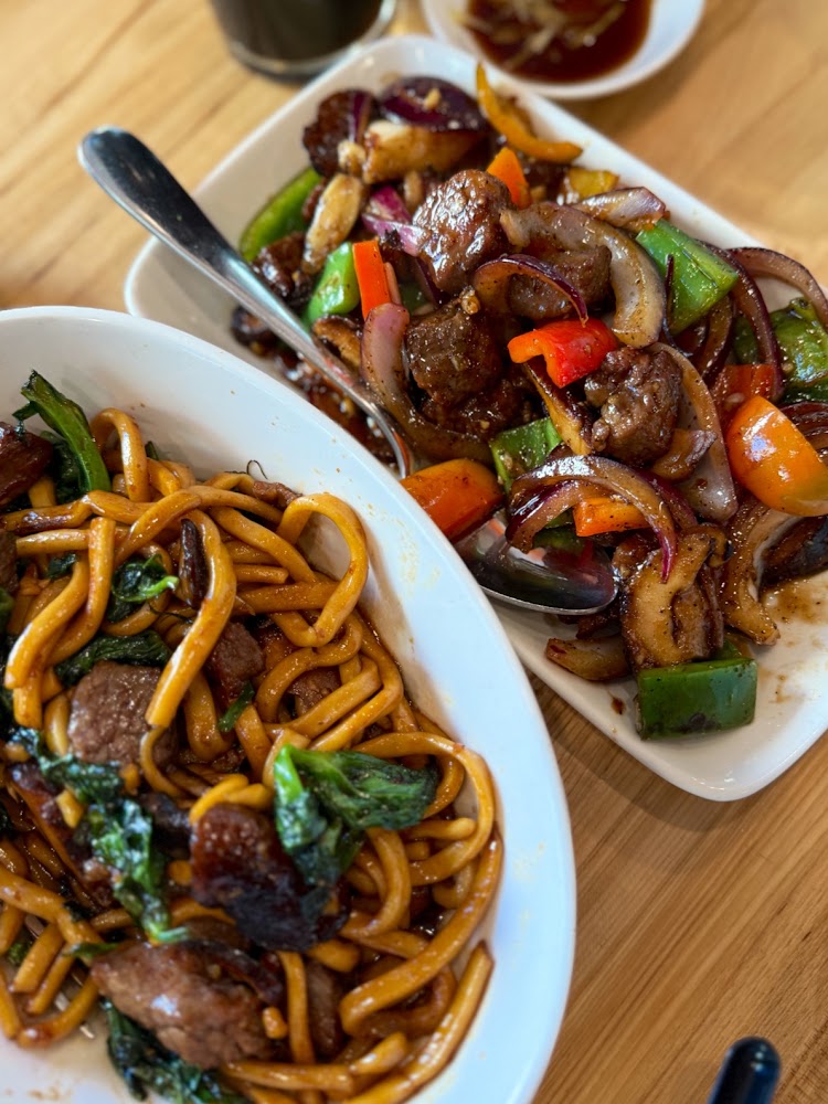 dan modern chinese - topanga village photo 3