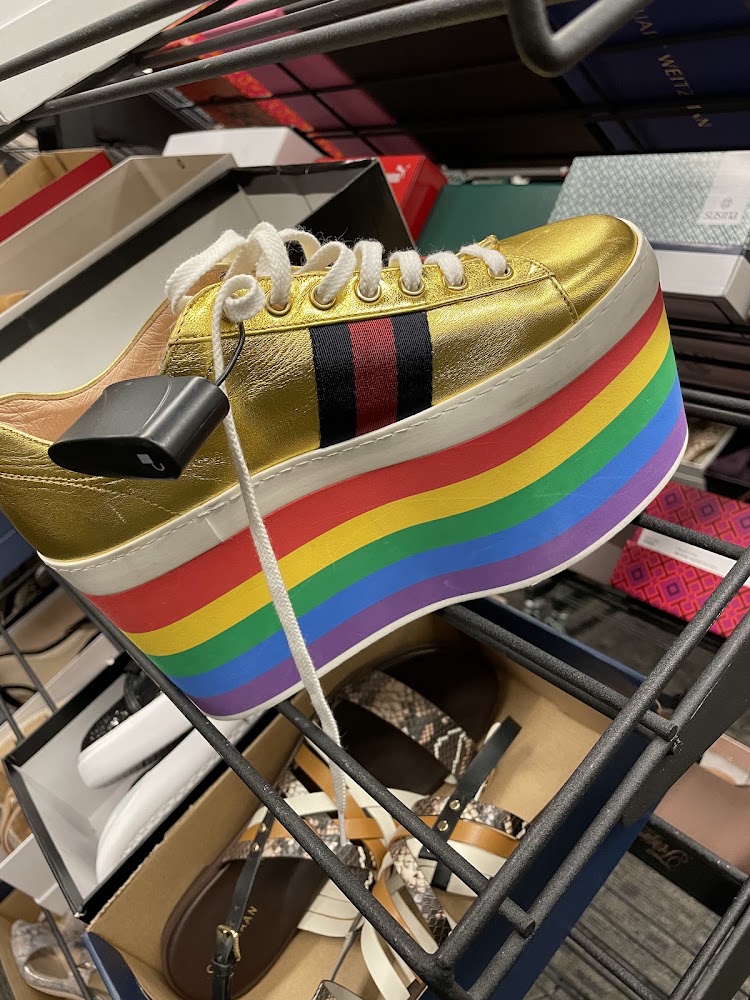 Nordstrom Rack in Woodland Hills — photo 4