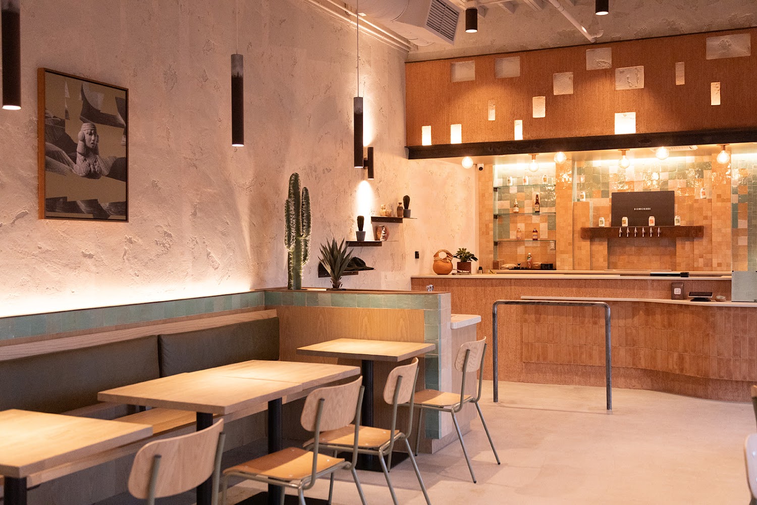 LOQUI in Woodland Hills